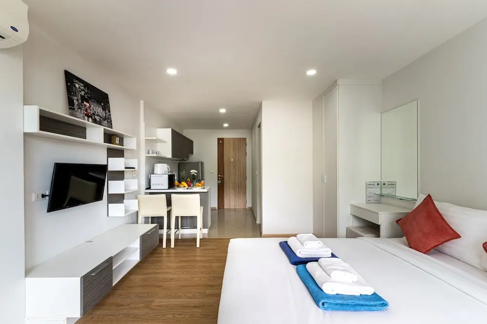 Студия Superior с балконом в Ozone Condotel Kata by RESAVA