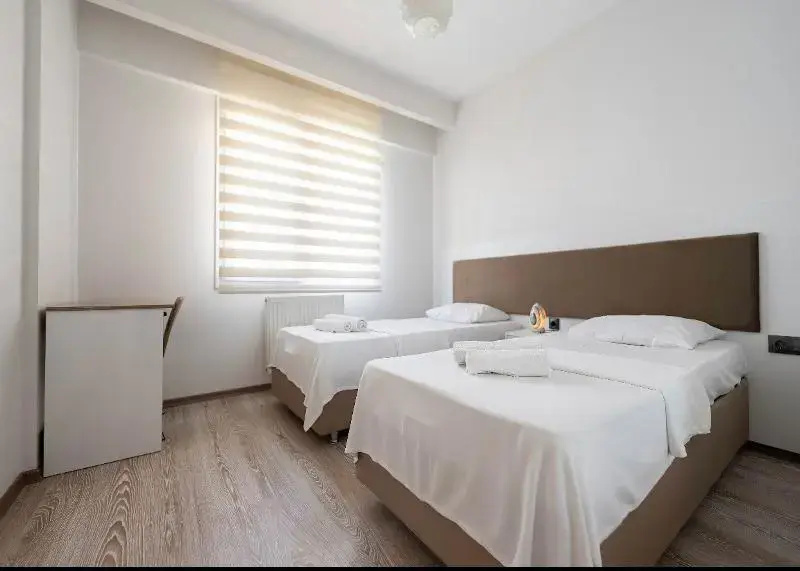 Double Suite (twin beds)