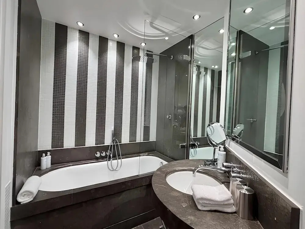 Hotel Le A 42