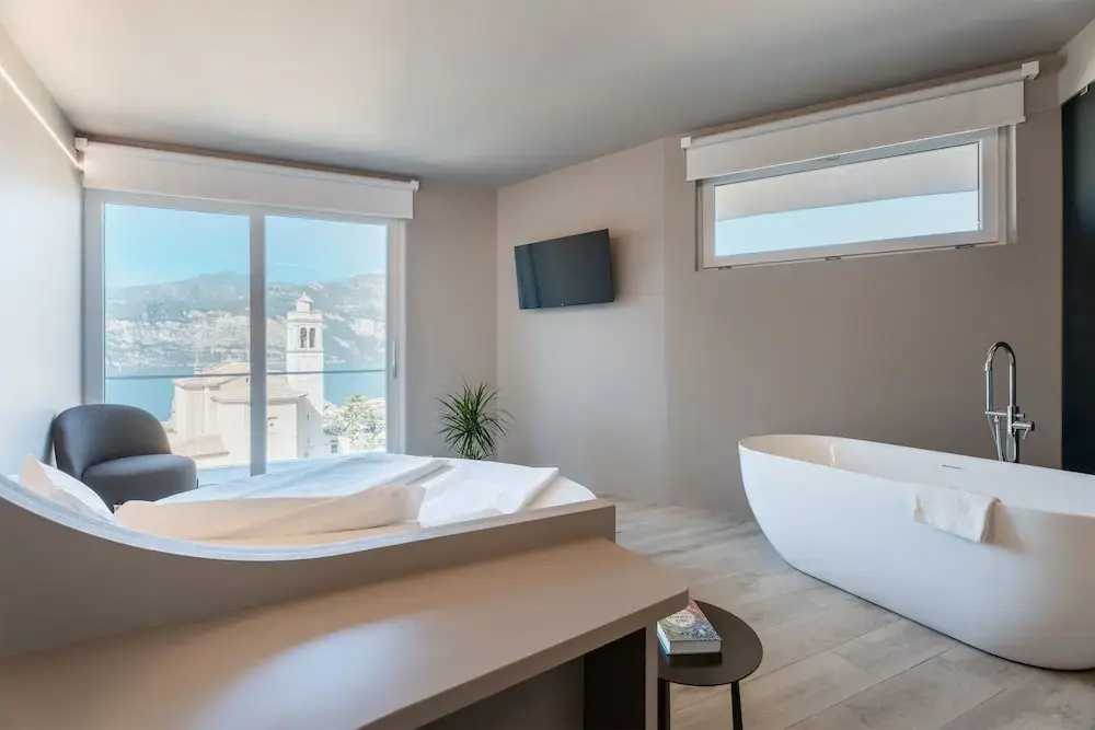 Superior Junior Suite