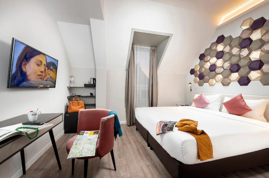Three Corners Hotel Art - Chambres