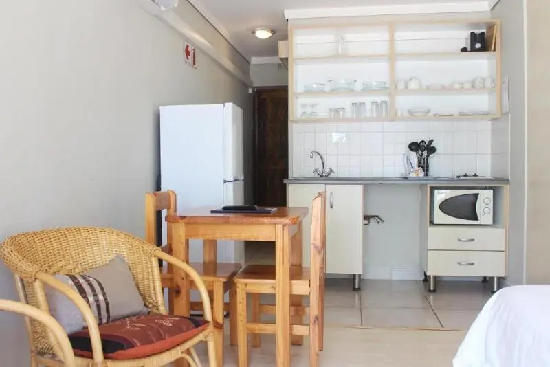 Oceans Hotel & Self Catering - Chambres