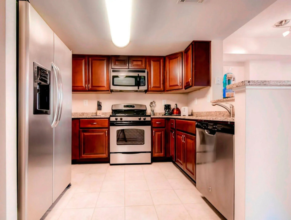 Global Luxury Suites at Tiverton Ave - Général