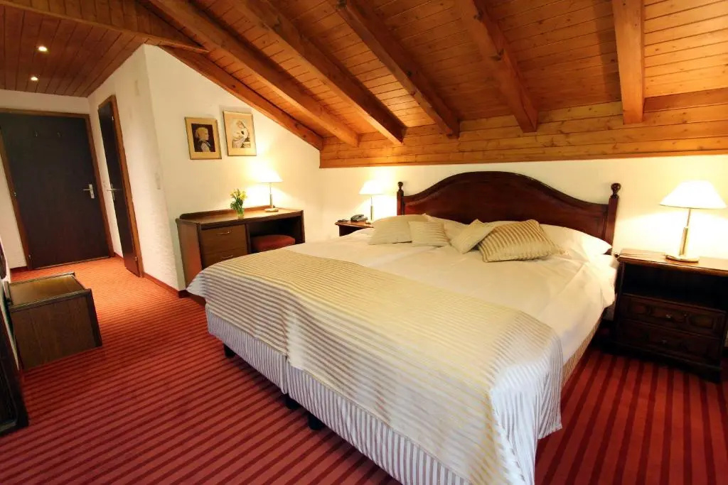 Superior Double room with balcony (full double bed)