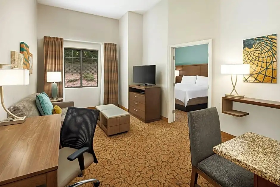 Staybridge Suites Durham/Chapel Hill by IHG - Chambres
