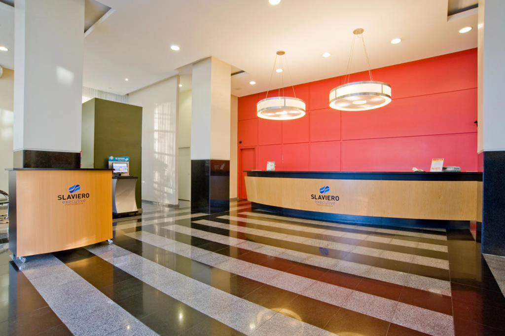 Lobby & Reception