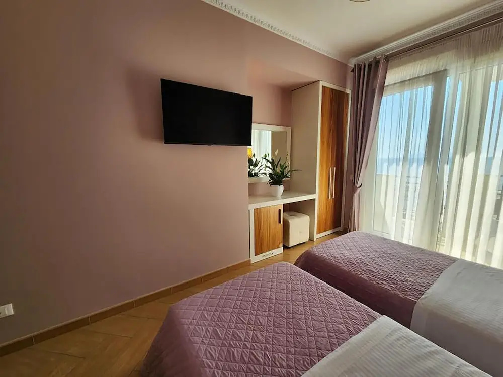 Standard Double room with balcony and with sea view (twin beds)