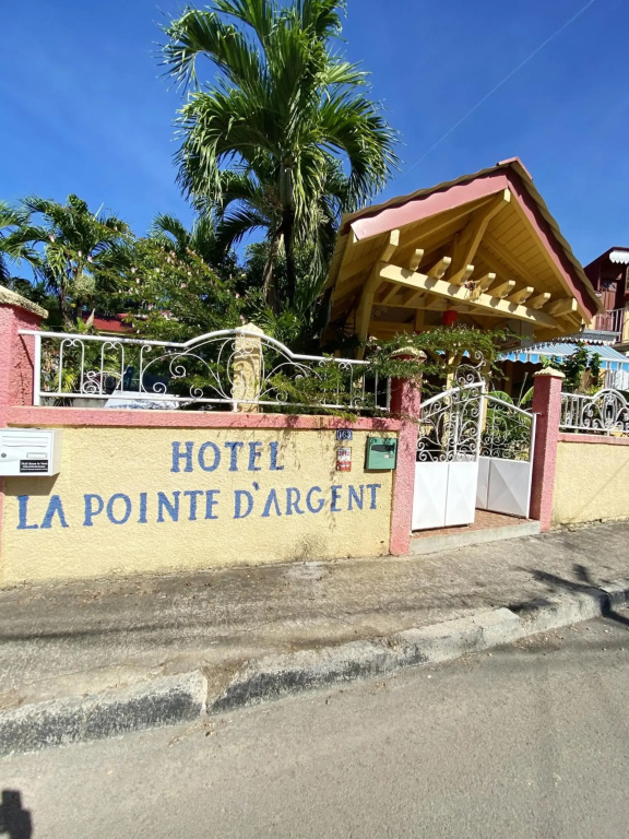 Appartement de 2 chambres avec piscine partagee jacuzzi et jardin clos a Pointe Noire a 2 km de la plage