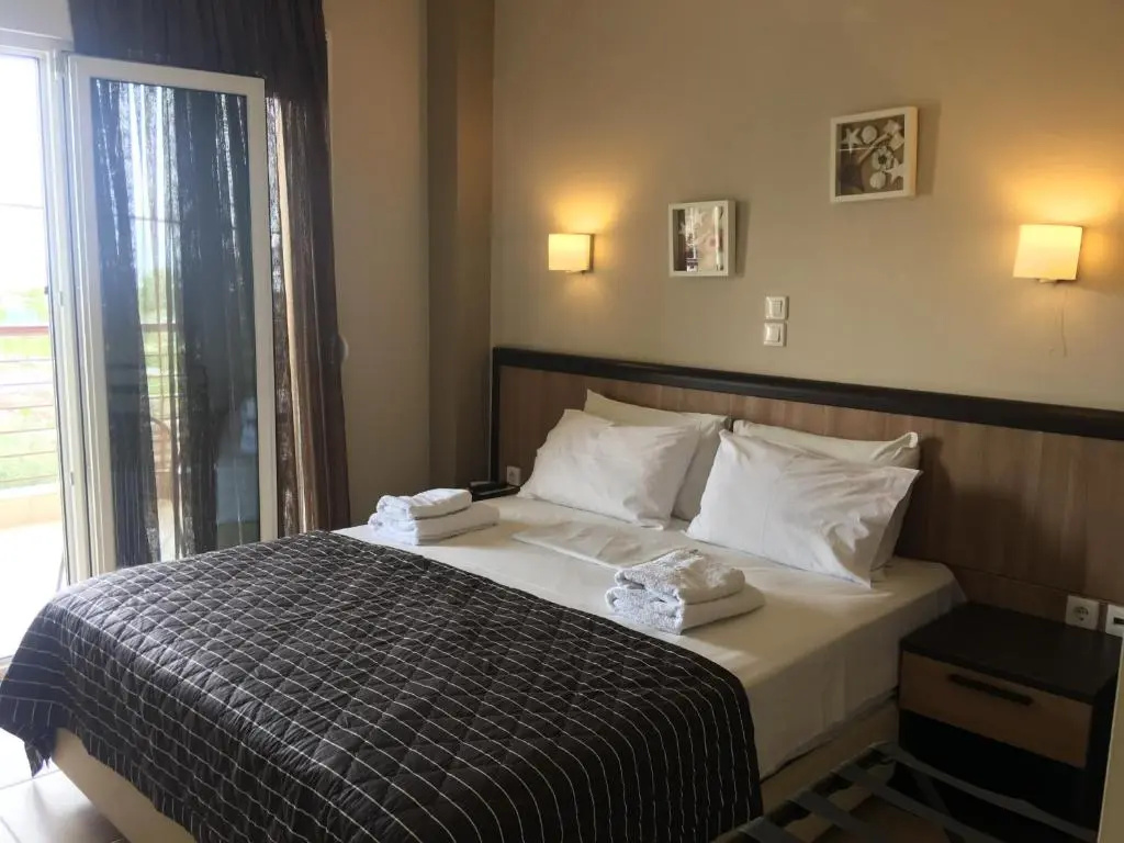 Standard Double room with sea view (full double bed)
