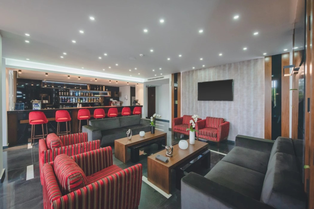 Louis V Hotel Beirut - фото 2