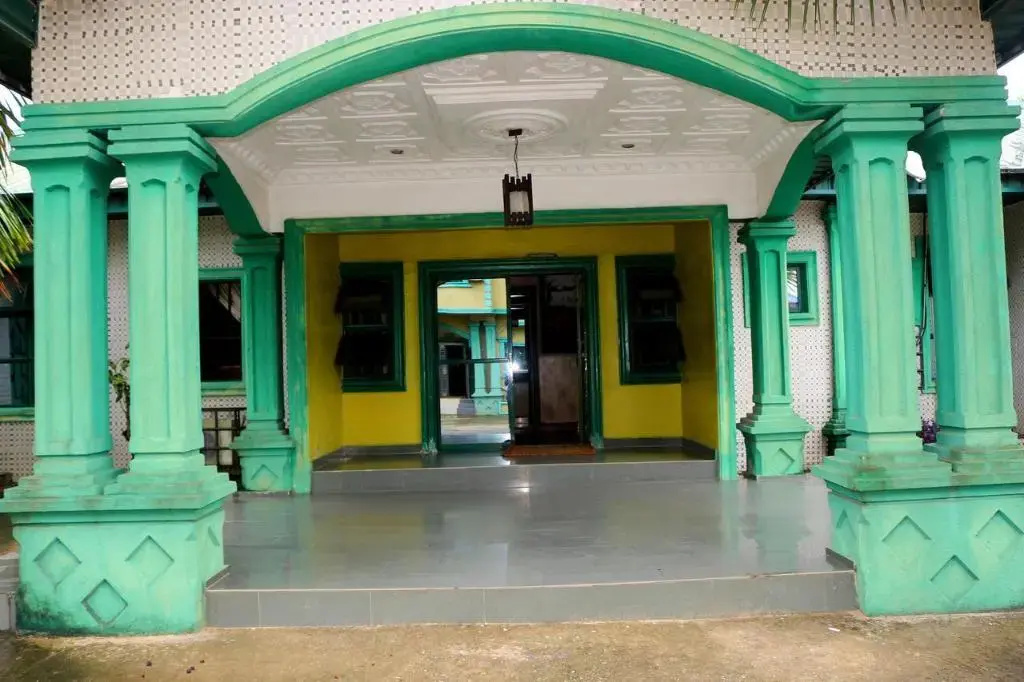 Green Park Hotel and Suites
