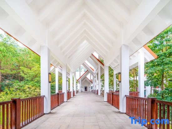 Yunfu Guest House