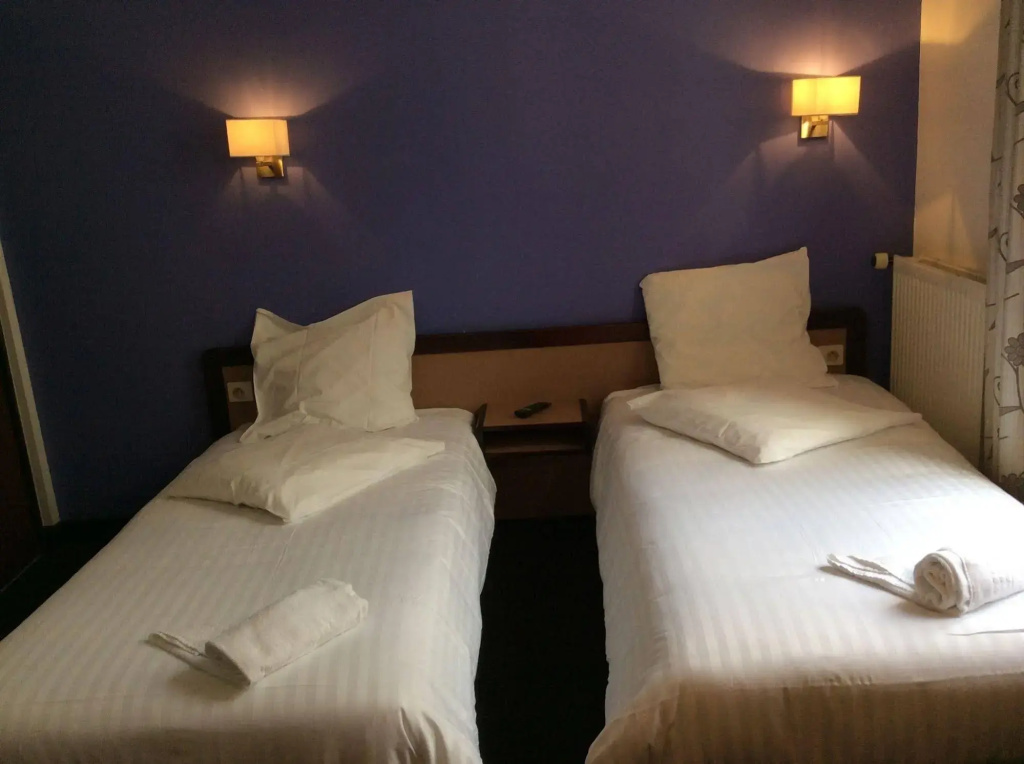 Voir la photo 4 — Hotel De La Place