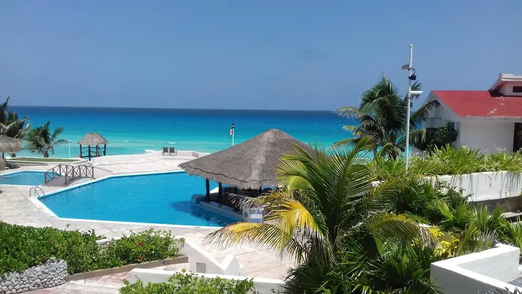 Suites Brisas Cancun