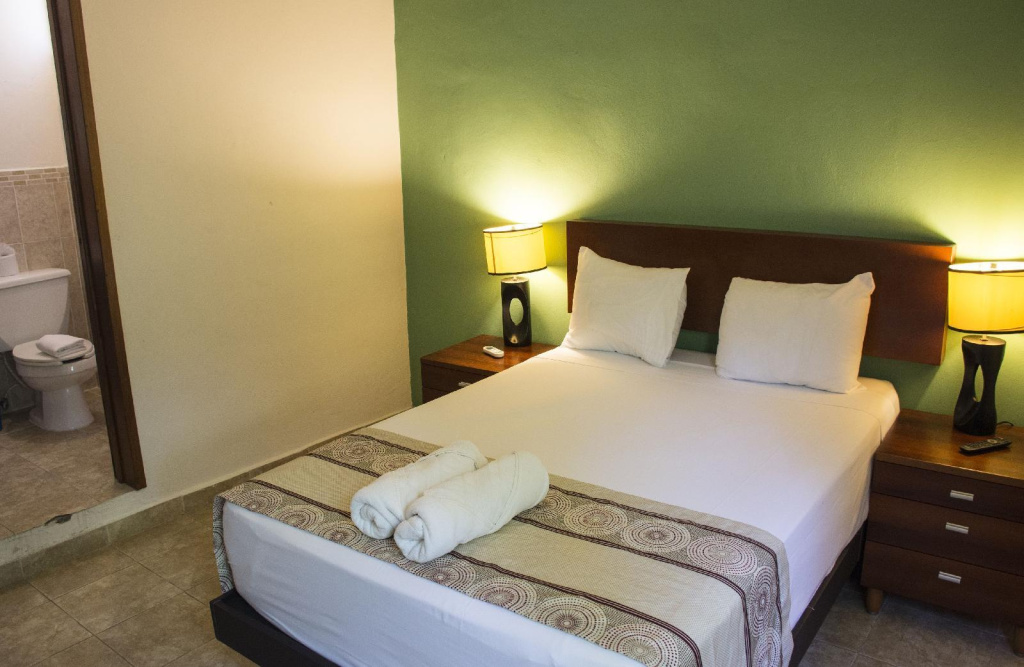Villas Sacbe Condo Hotel and Beach Club — 5