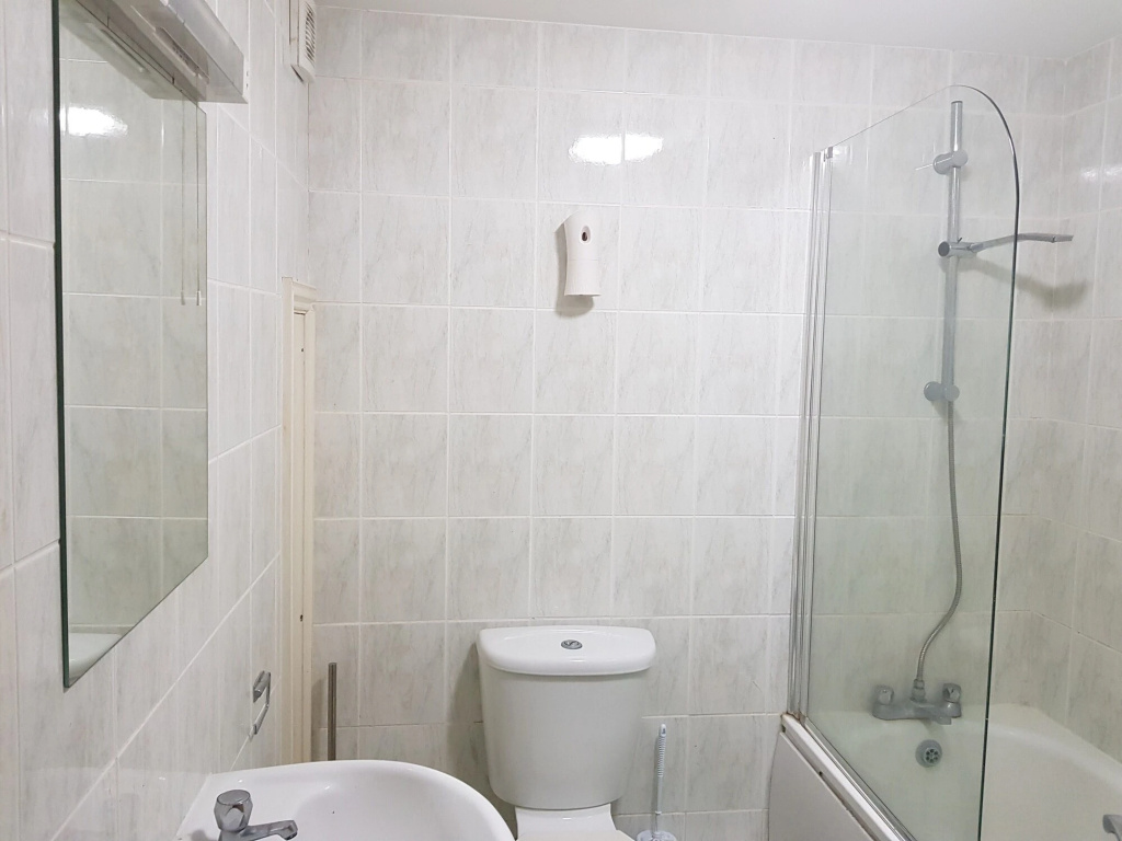 Отель Pacific Inn London Heathrow в Лондоне