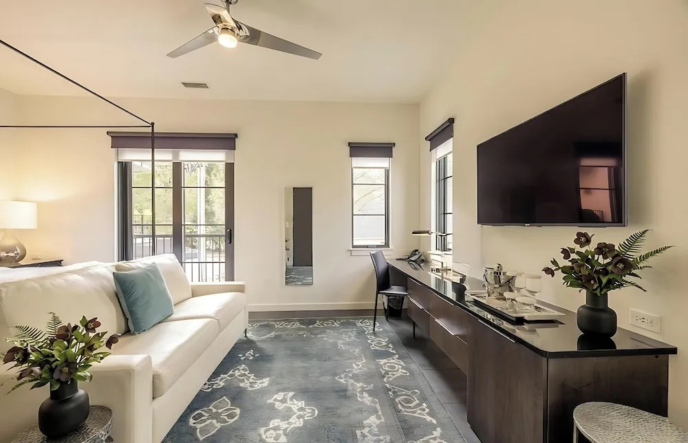 Luxury room