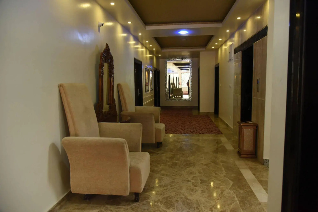 Hotel photo 12