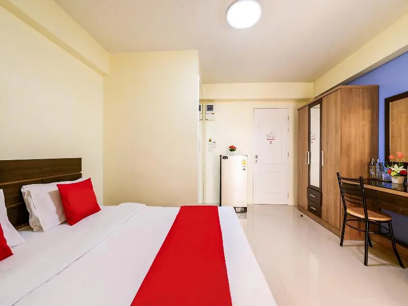 Standard Double room with balcony (full double bed)