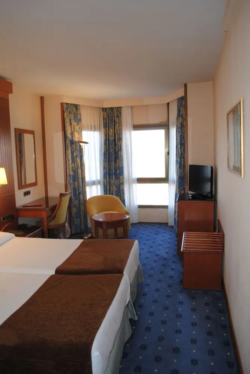 Hotel Los Bracos by Silken - Chambres