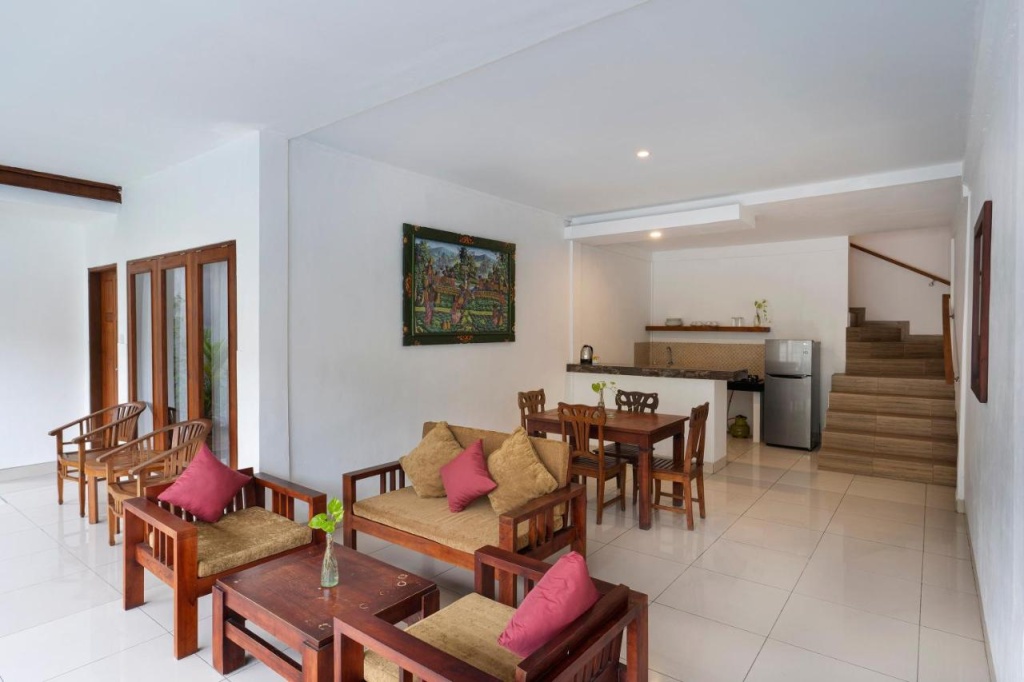 Отель Kusuma Resort в Куте