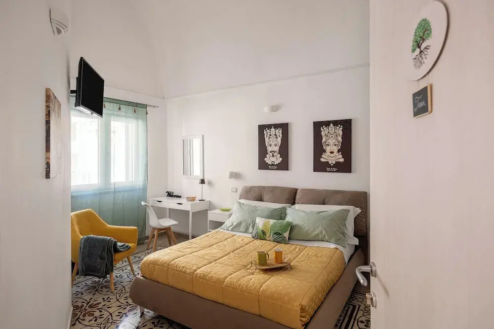 Madre Terra Airport Rooms and Suites