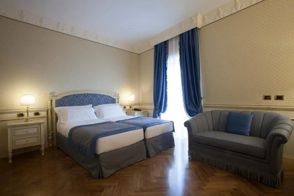Deluxe Double room (twin beds)