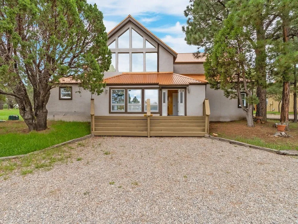 High Mesa Escape - Three Bedroom Cabin