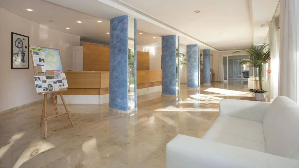 Hotel photo 10