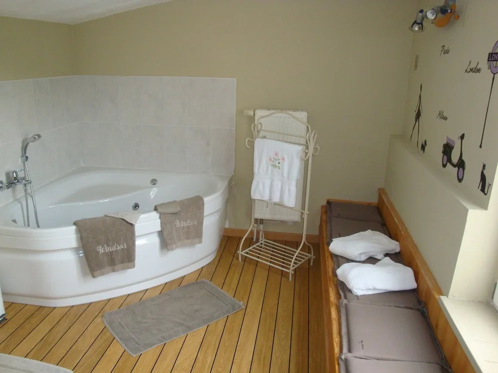 1 Bedroom Superior Double room with view (full double bed)