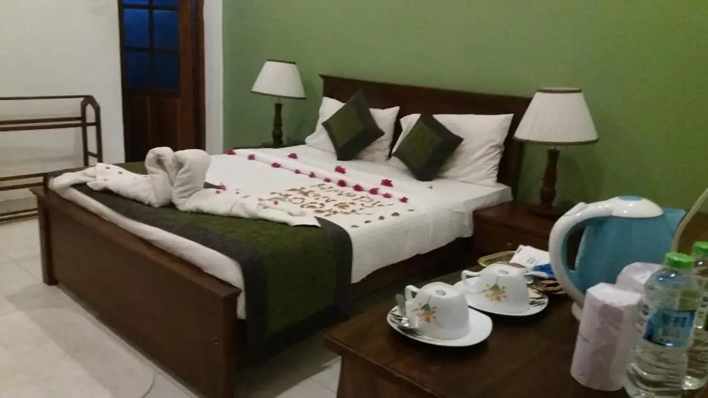 Deluxe Double room (full double bed)