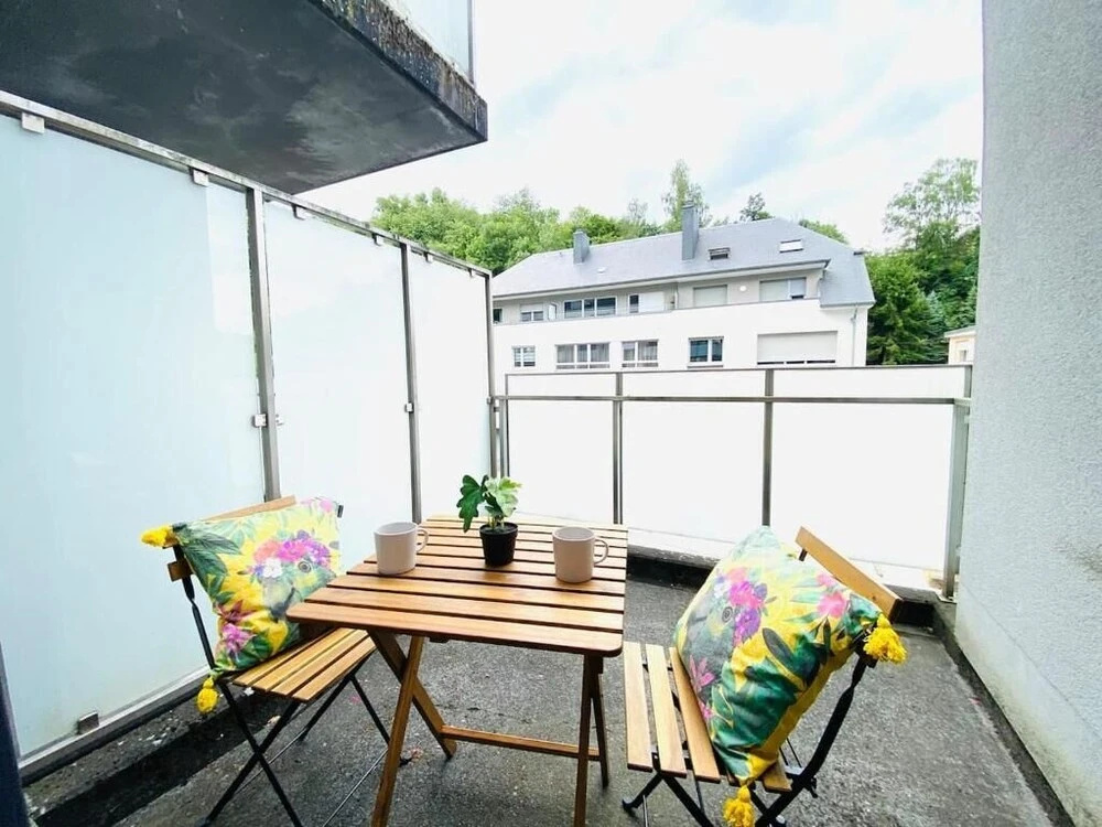 3 bedrooms in Center w Terrace&Parking