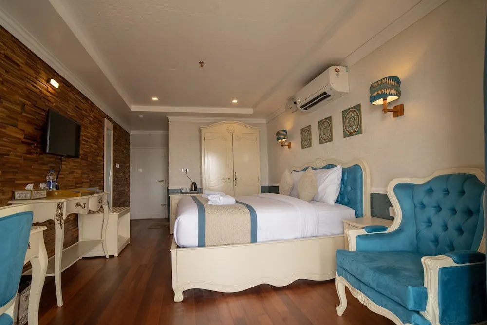 1 Bedroom Deluxe Double room (full double bed)