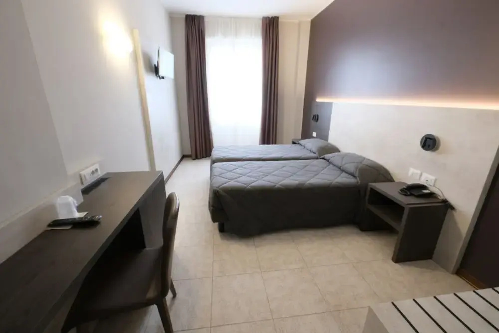 Standard Double room with balcony (twin beds)