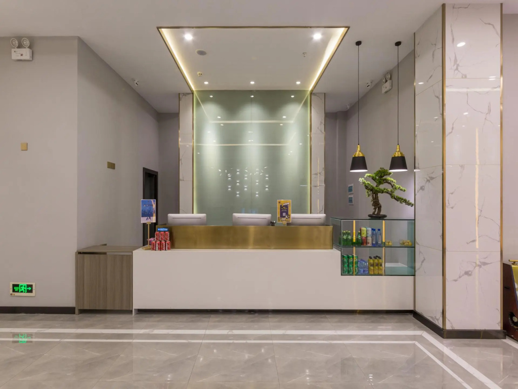 Lobby & Reception