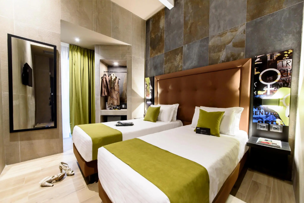 Double room (twin beds)