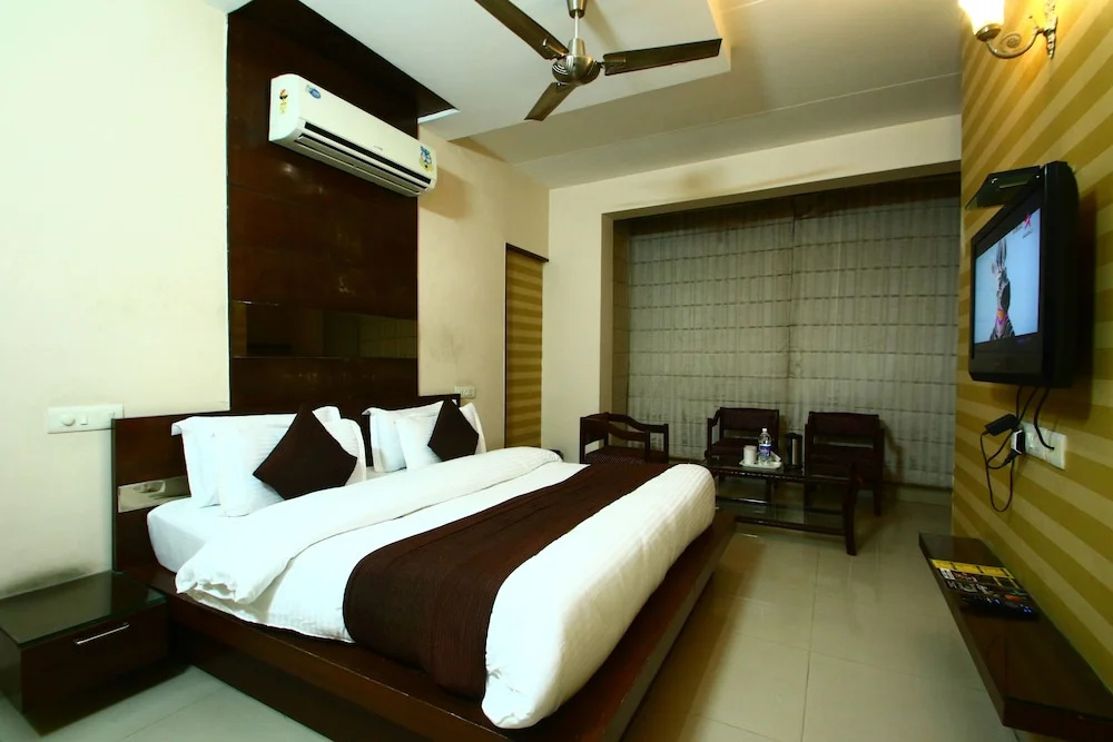 Hotel Maharani Regency - Chambres
