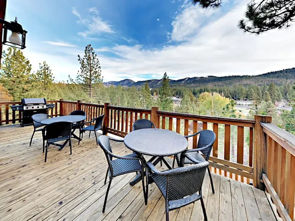42639 Alta Vista Ave Cabin by RedAwning