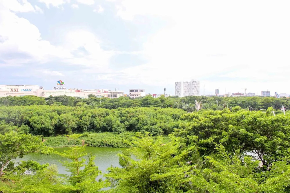 Cozy Studio At Springlake Summarecon Bekasi Apartment