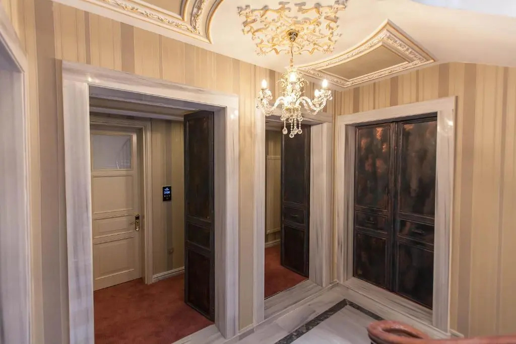 Meserret Palace Hotel — фото