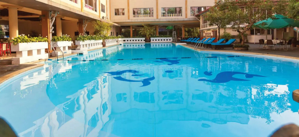 First Hotel - Général