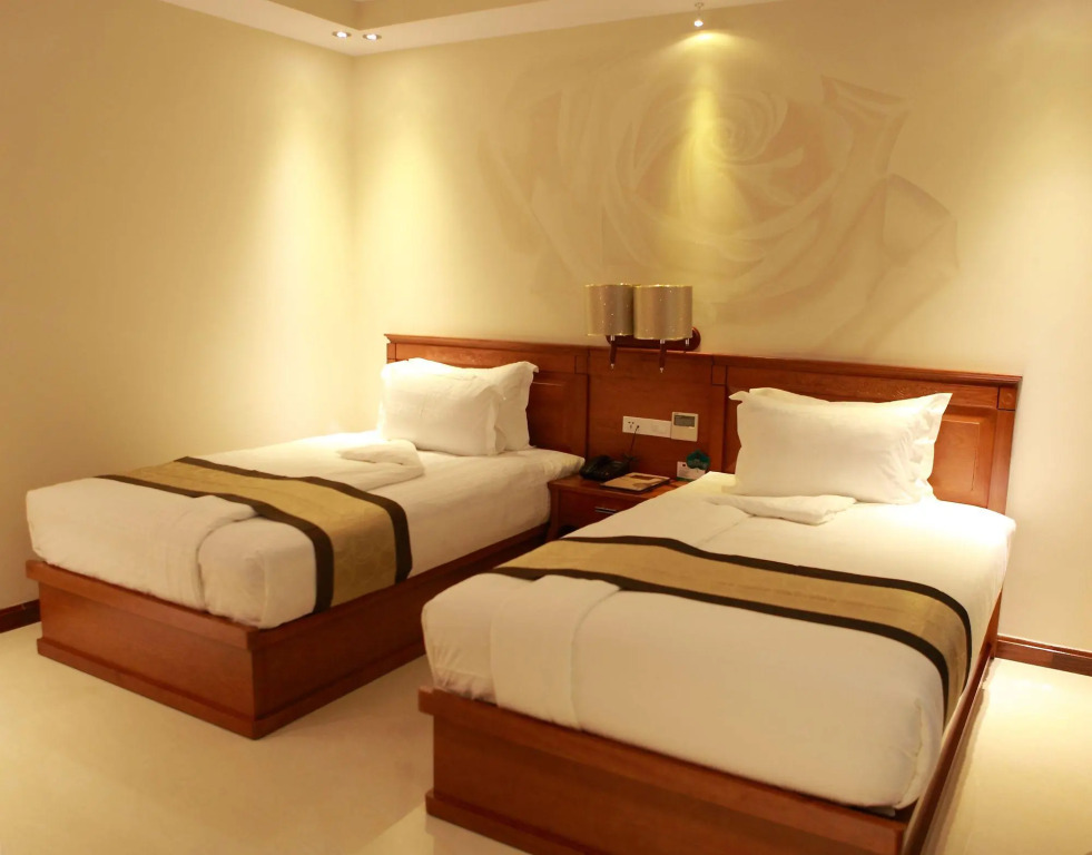 Au Lac Charner Hotel