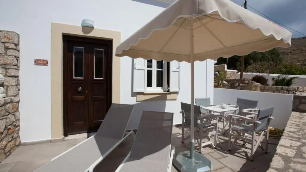 Chic & Modern Apartments with swim access
