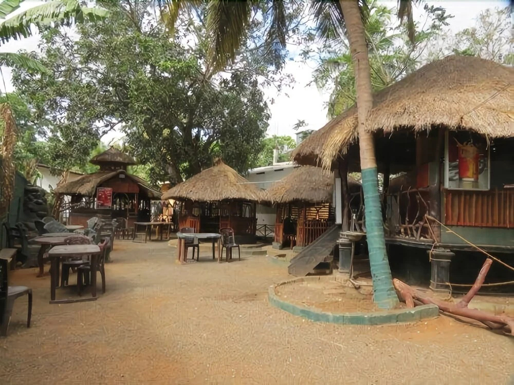 Beach & Waterfront
