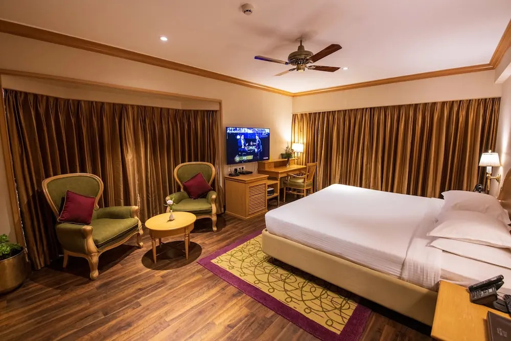 Executive Suite with balcony