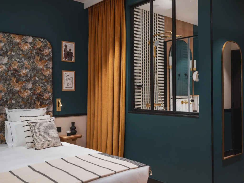 Superior Double room (full double bed)