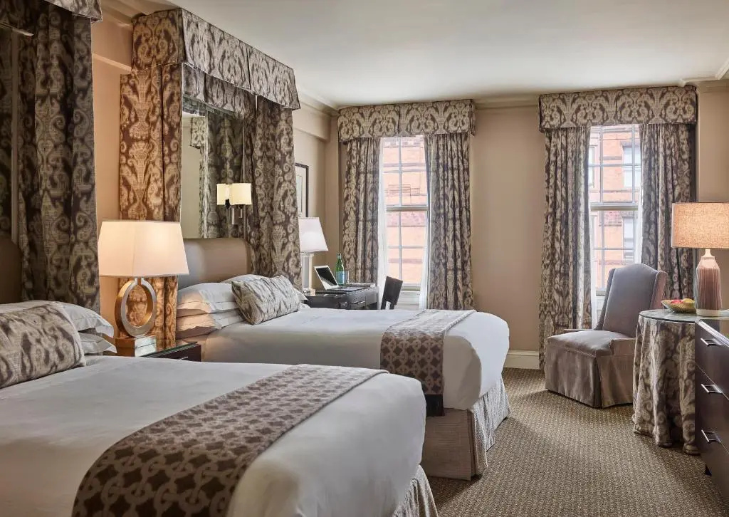 Deluxe Quadruple room