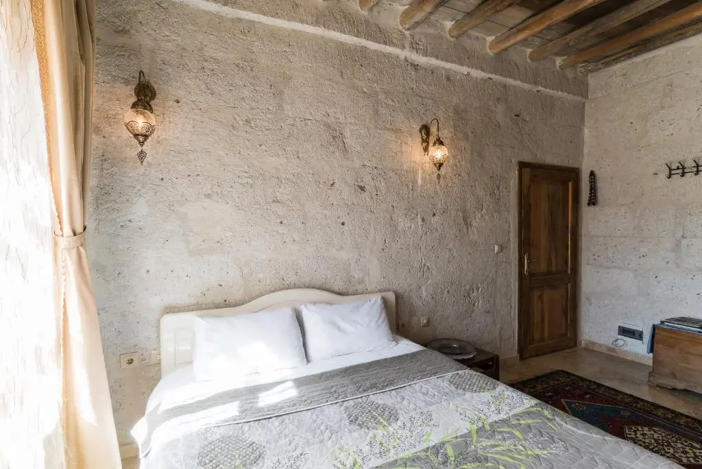 Standard Double room with garden view (full double bed)