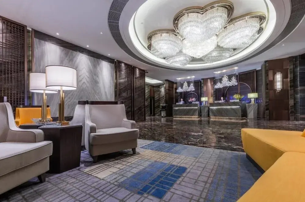 Lobby & Reception