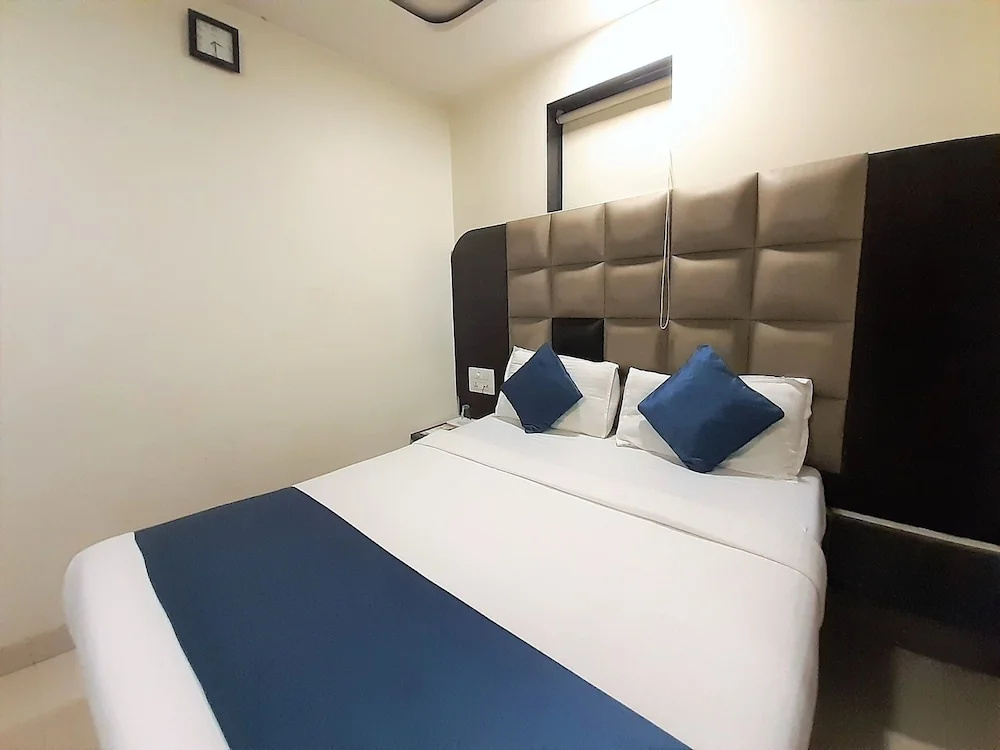 Hexa Adnoc - Chambres